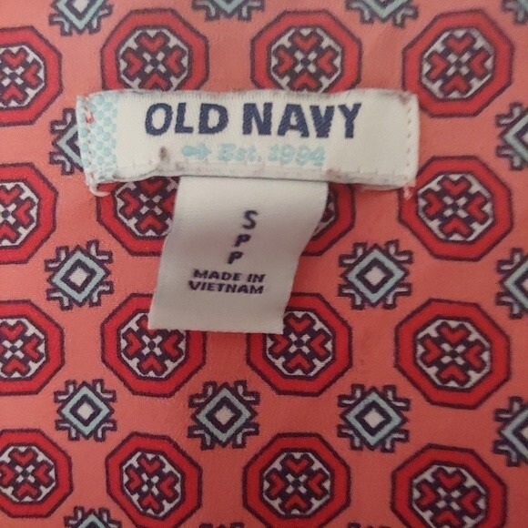 Old Navy Pink & Blue Geometric Tank Size Small - Picture 4 of 5